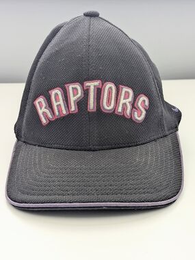 Vintage Nike Unisex Adult Fitted NBA Toronto Raptors Baseball Hat/Cap